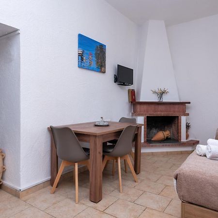 Atalanti Seaside Junior Suites 케라토캄보스 외부 사진