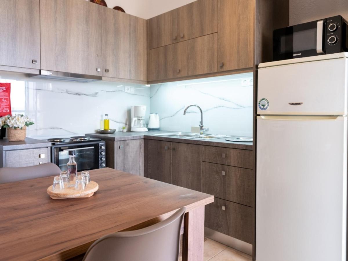 Atalanti Seaside Junior Suites 케라토캄보스 외부 사진