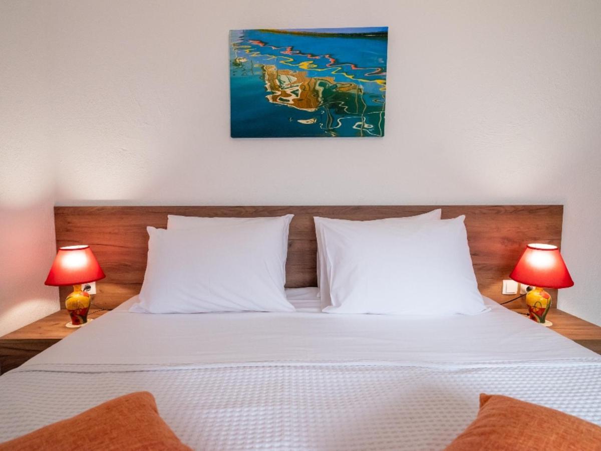 Atalanti Seaside Junior Suites 케라토캄보스 외부 사진