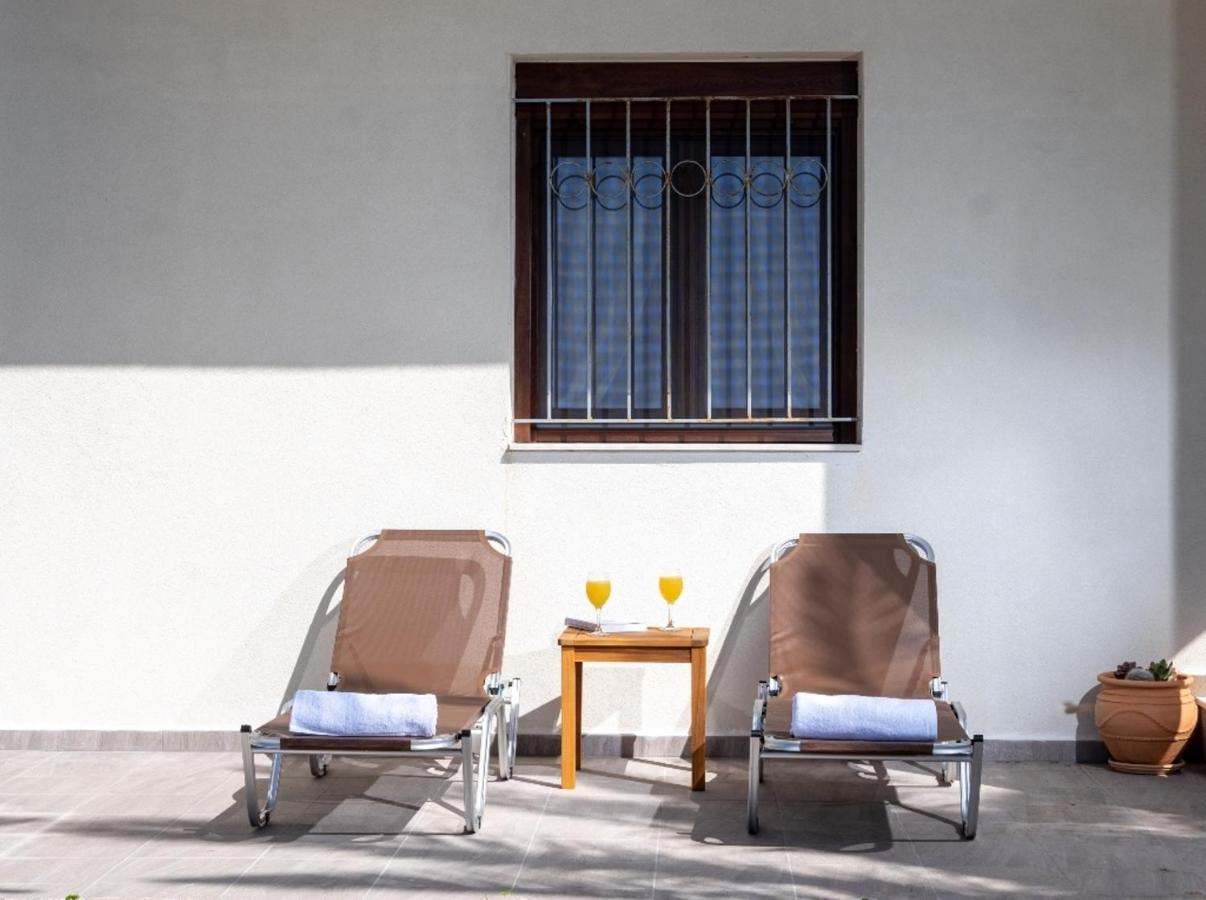 Atalanti Seaside Junior Suites 케라토캄보스 외부 사진