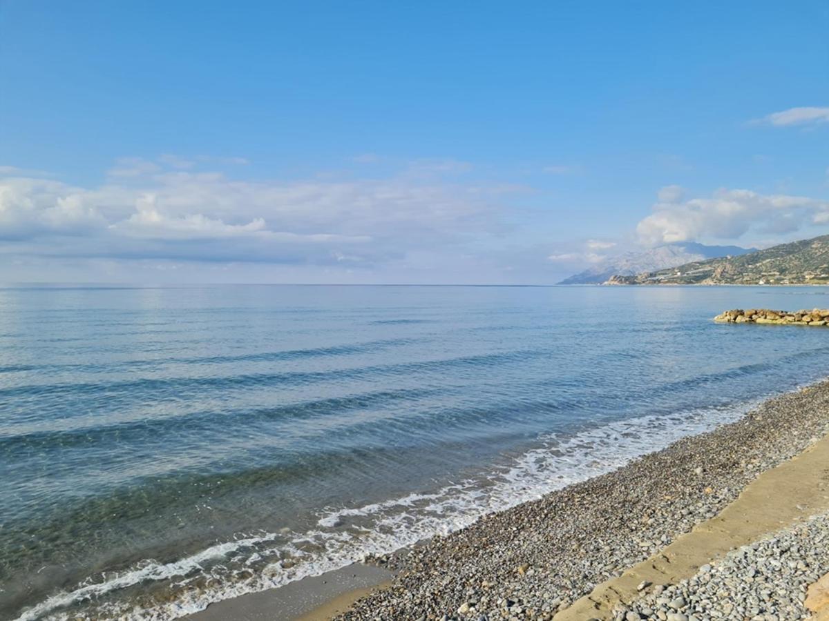 Atalanti Seaside Junior Suites 케라토캄보스 외부 사진