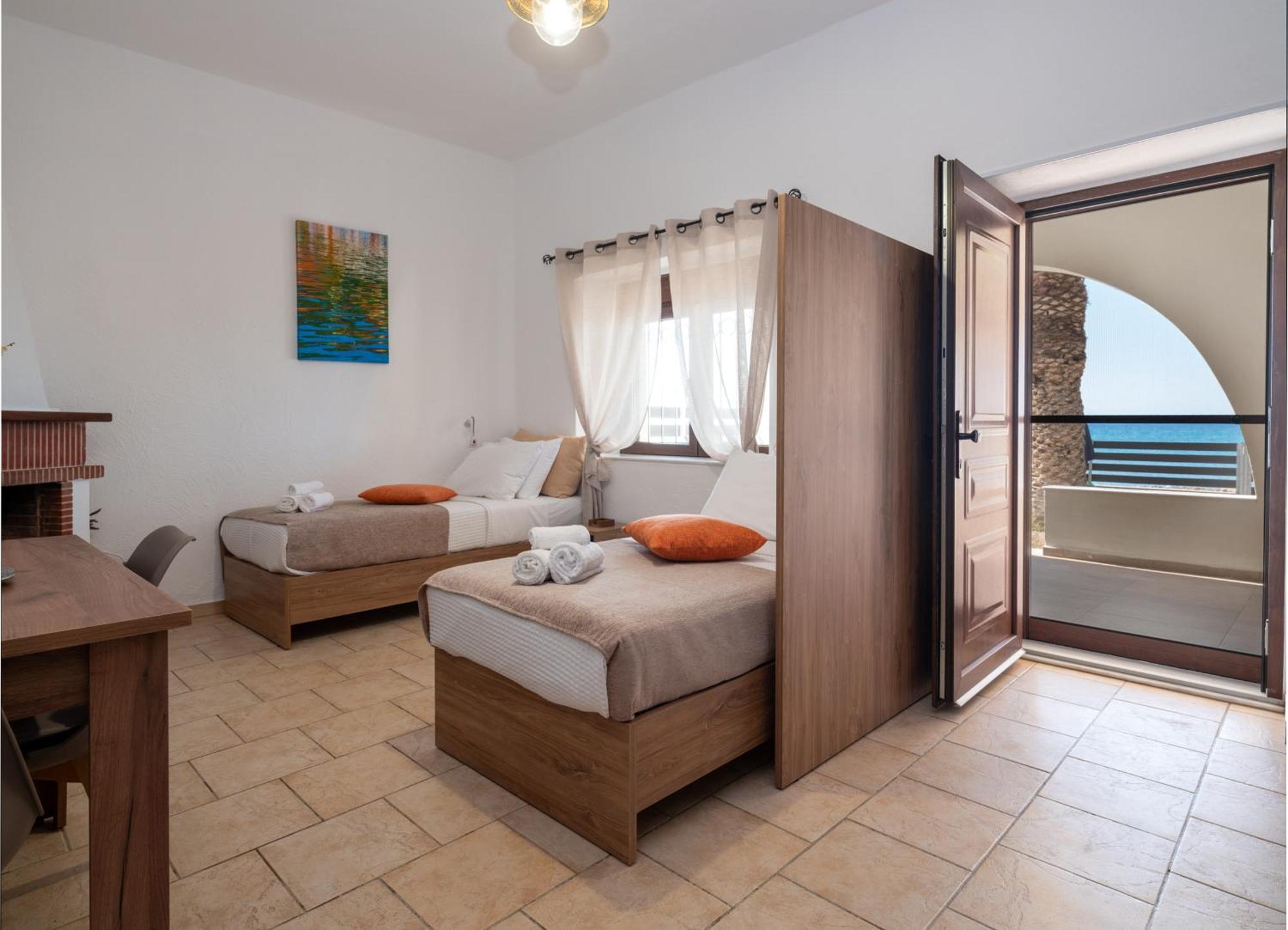 Atalanti Seaside Junior Suites 케라토캄보스 외부 사진